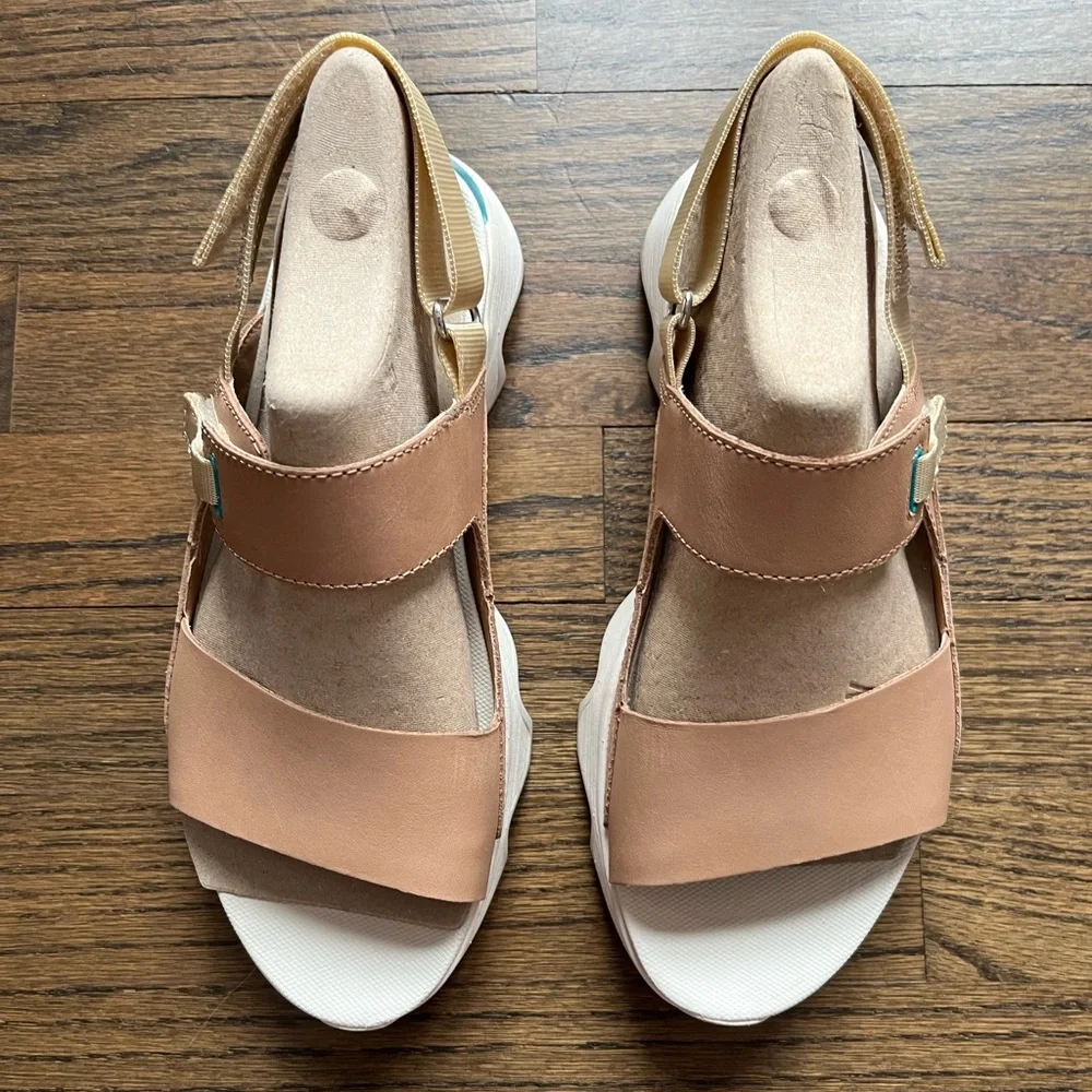 Sorel Women's Kinetic Impact II Sling Low Sandals - Honest Beige